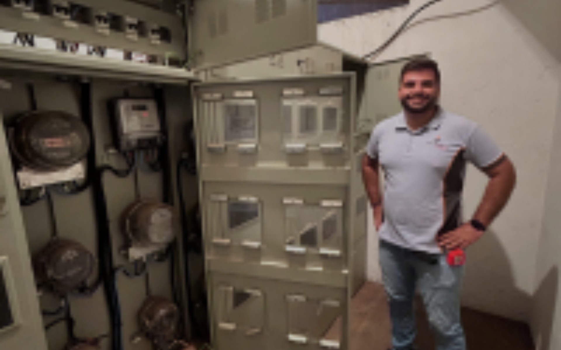 SERVIÇOS ELÉTRICOS